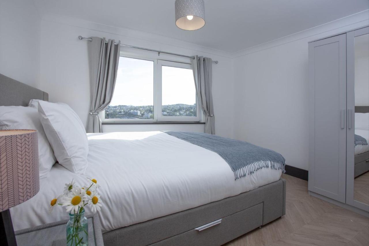 8 Bayview, Vernon Court * Torquay