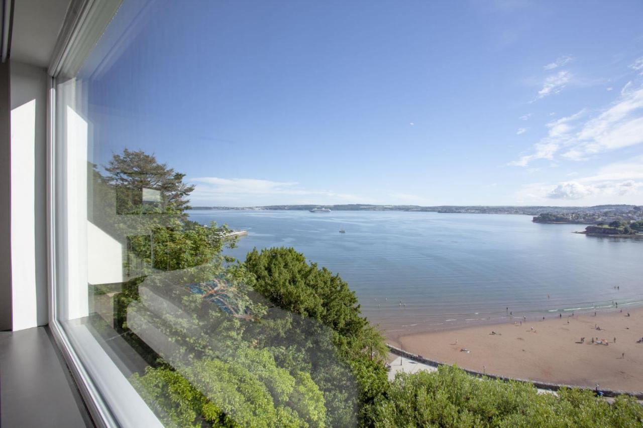 8 Bayview, Vernon Court Apartment